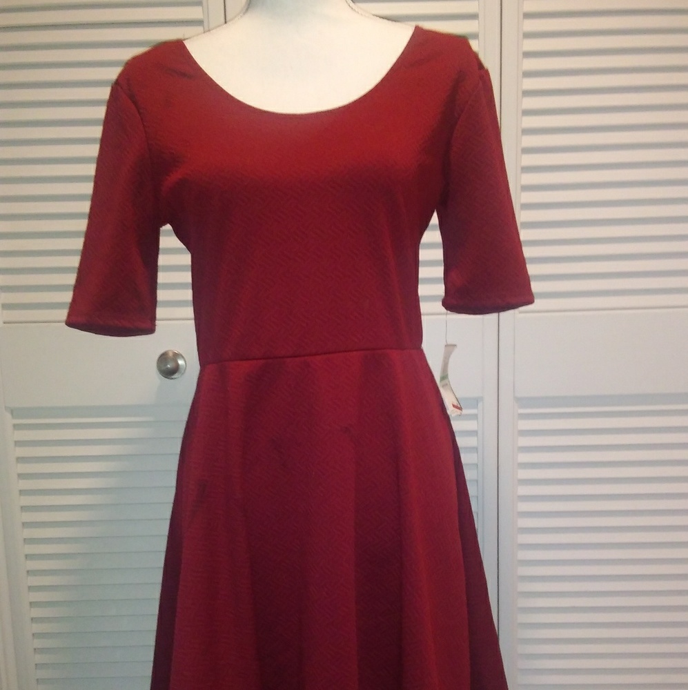 Dress (NEW/BRAND NAME)